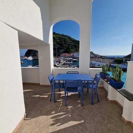 Casa Dei Nonni Apartment